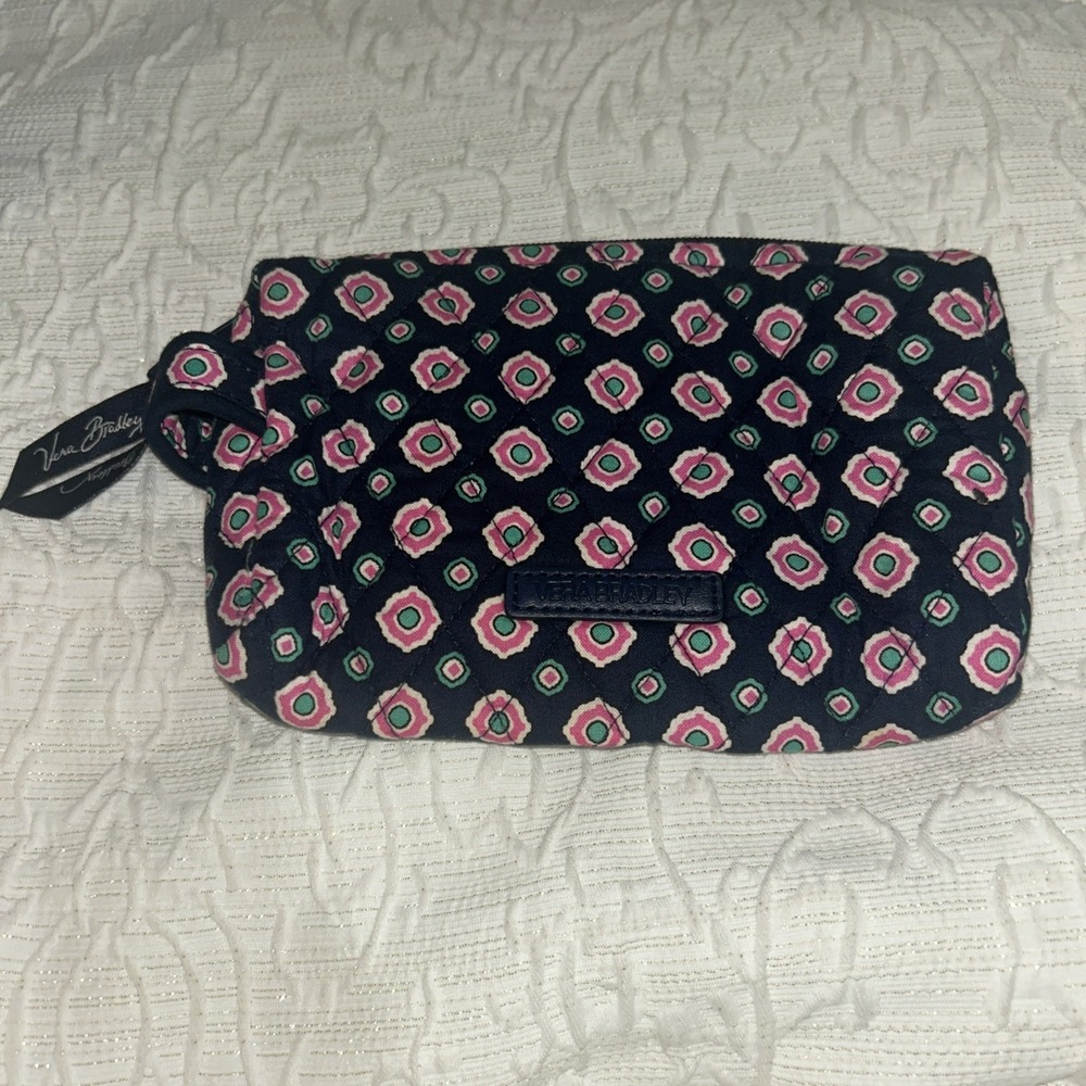 Vera Bradley Raspberry Medallion Medium Cosmetic Bag‎ Quilted Pink Black